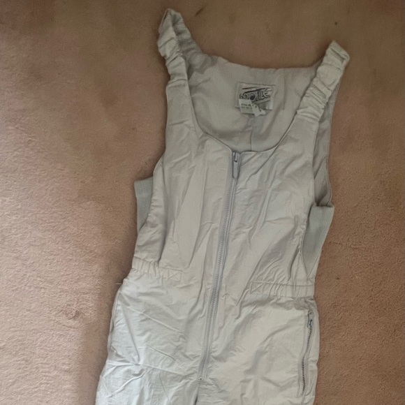 profile women’s small one piece 100% insulated snowsuit - Picture 1 of 7